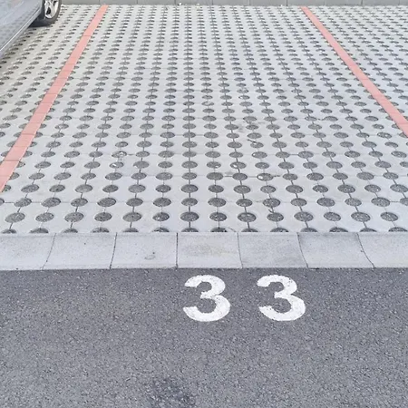 амира за гости - Amira Guest 公寓 *