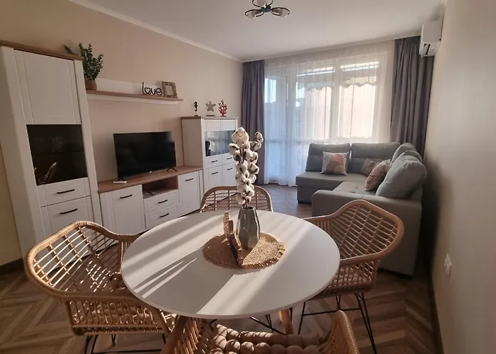 амира за гости - Amira Guest Apartament