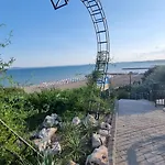 амира за гости - Amira Lejlighed Burgas City