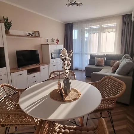 амира за гости - Amira Guest Apartment