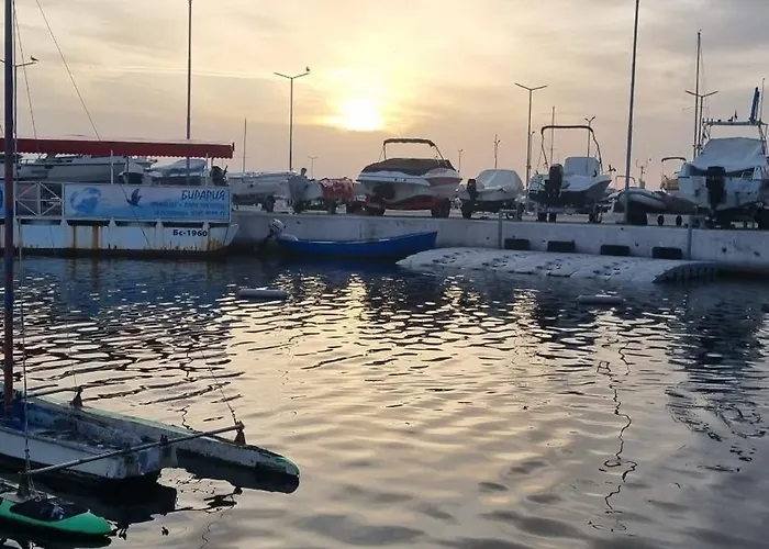 アパート амира за гости - Amira Guest